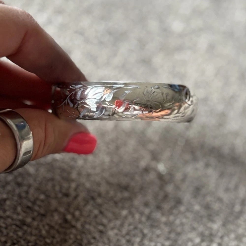 Vintage Birks Sterling Silver Engraved Floral Hinged Bangle Bracelet Circa 1960